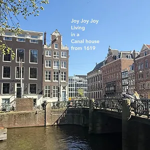 Two Bedroom In Historic Canalhouse From 1618 - Centre Couette-café