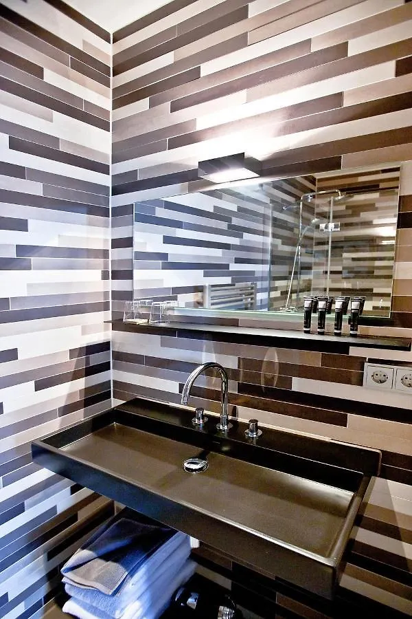 ***  V Lofts Aparthotel Amsterdam Netherlands